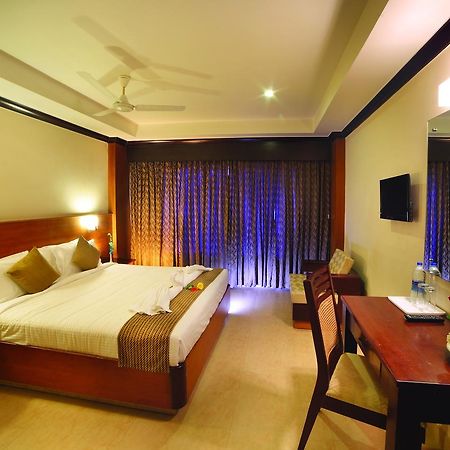 Hotel Zodiac Regency Kollam Exterior photo