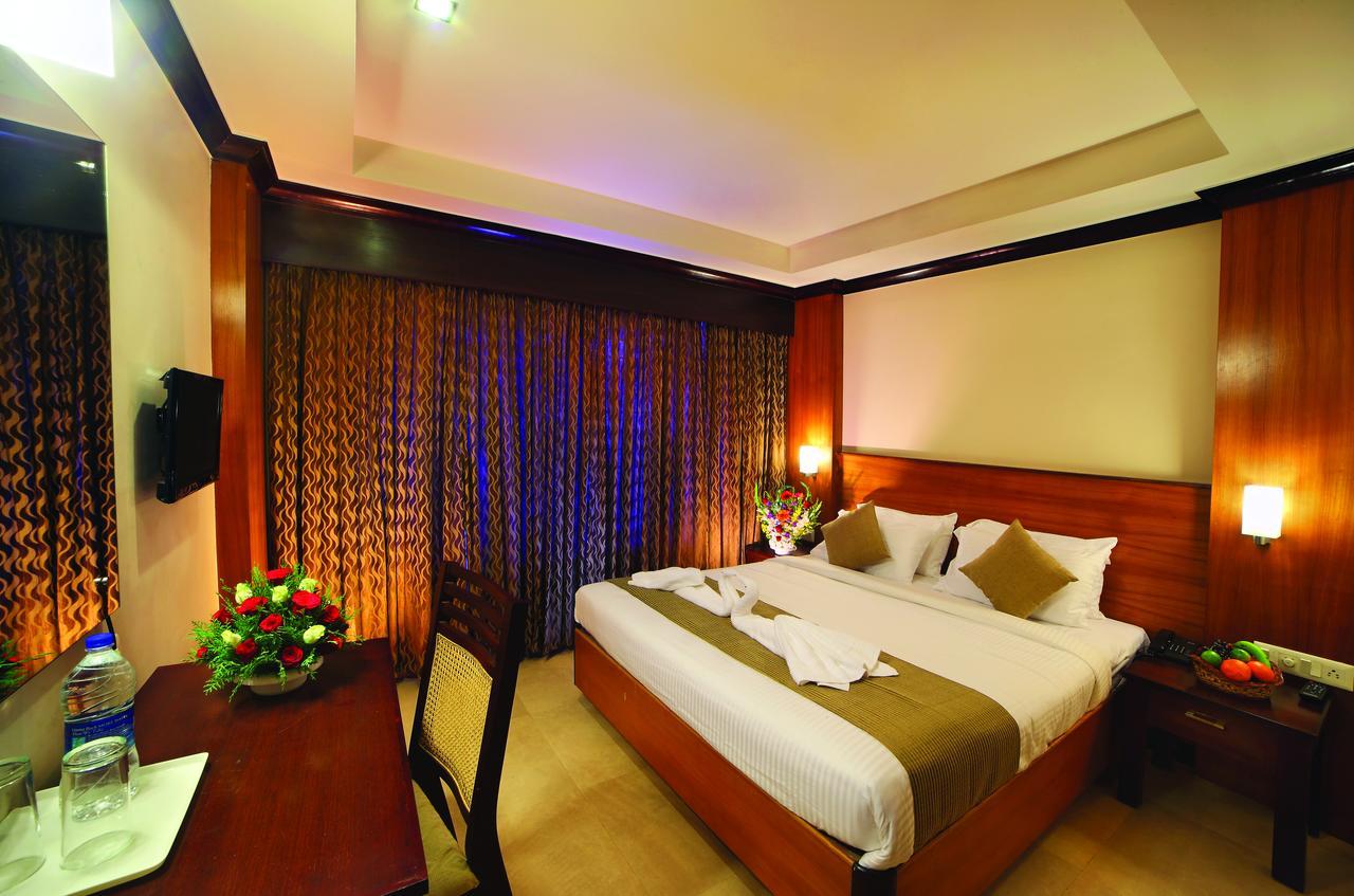 Hotel Zodiac Regency Kollam Exterior photo