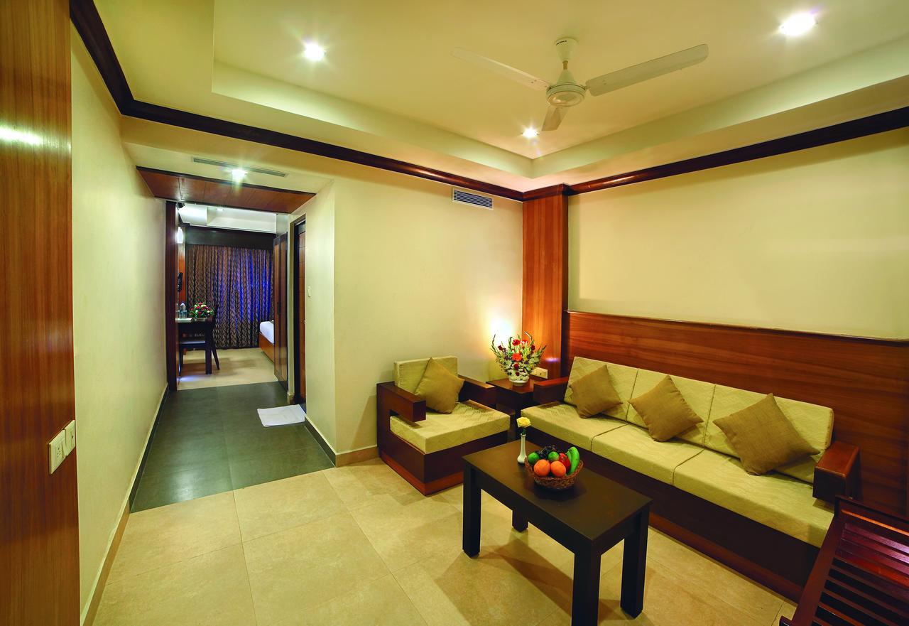 Hotel Zodiac Regency Kollam Exterior photo