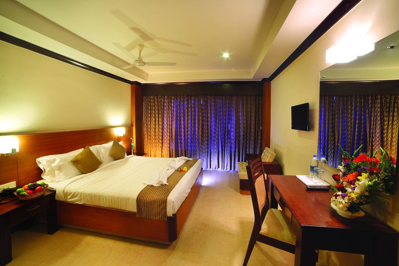 Hotel Zodiac Regency Kollam Exterior photo